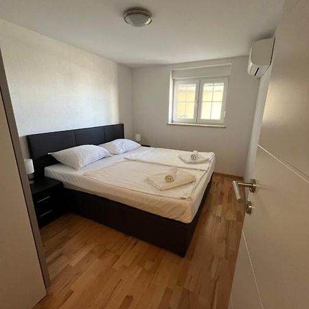 Apartments Adria Цриквениця Екстер'єр фото
