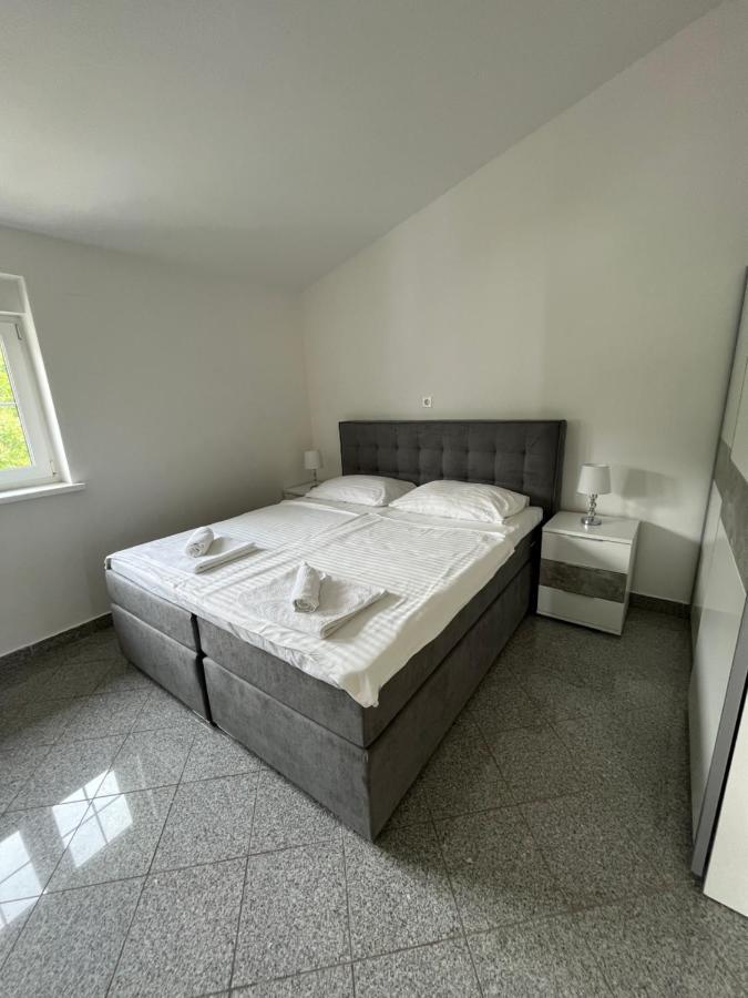 Apartments Adria Цриквениця Екстер'єр фото