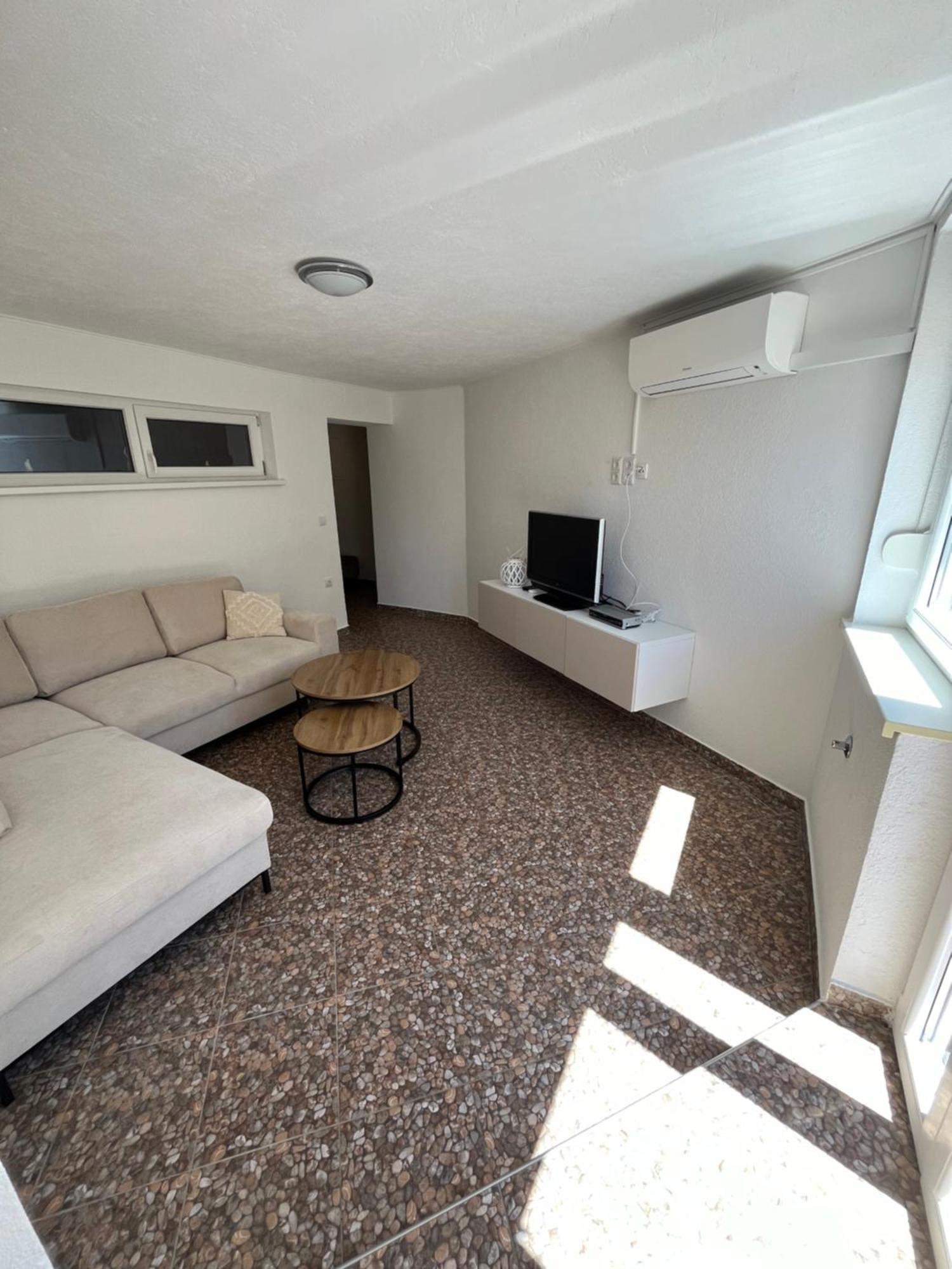 Apartments Adria Цриквениця Екстер'єр фото
